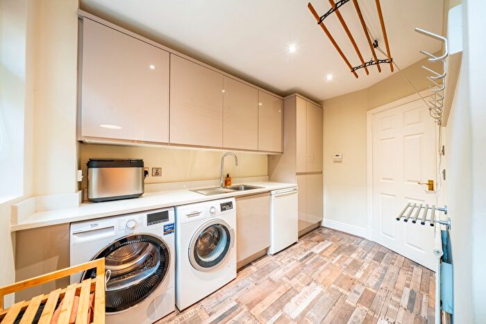 4 Bedroom Detached House For Sale In Richmond Drive, Mapperley Park, NG3