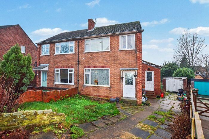 3 Bedroom Semi Detached House For Sale In Sycamore Avenue, Wrenthorpe, Wakefield, West Yorkshire, WF2
