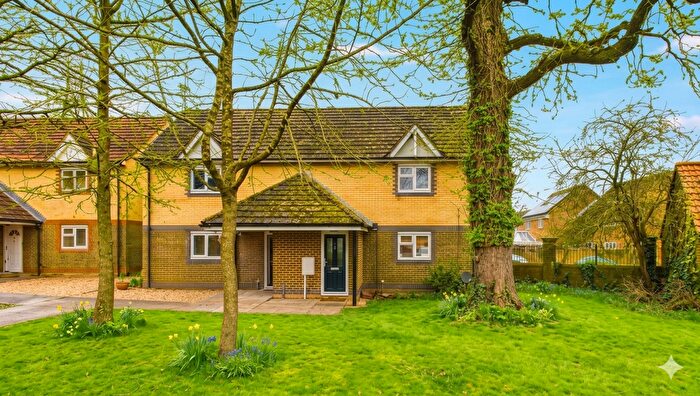 2 Bedroom Maisonette For Sale In Atkinson Road, Crawley, RH10