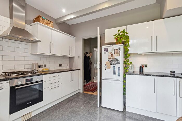 3 Bedroom Property To Rent In Ferntower Road, Highbury, N5