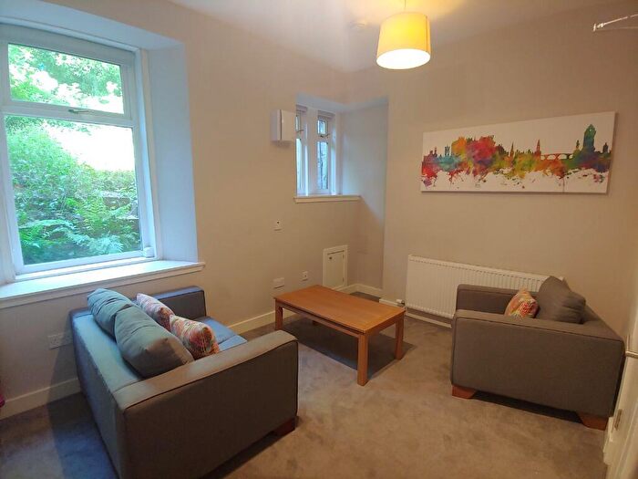 2 Bedroom Flat To Rent In Cowane Street, Stirling, Stirlingshire, FK8