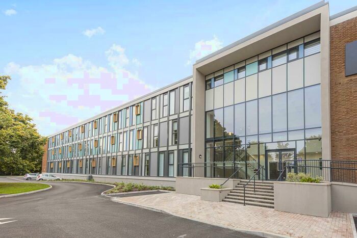 1 Bedroom Apartment To Rent In Thornhill Court, Headington, OX3