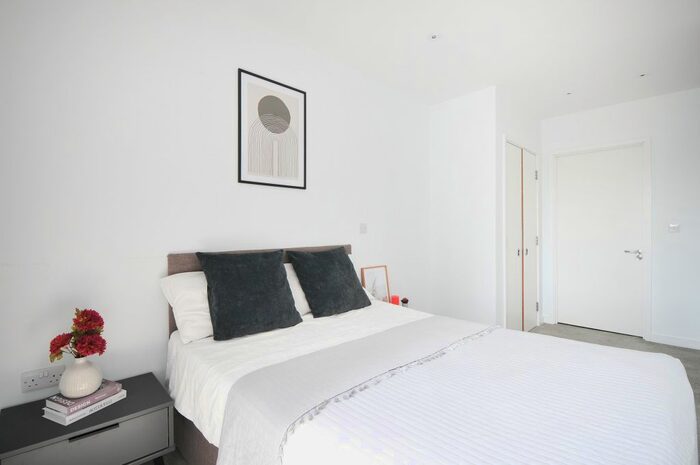 2 Bedroom Flat To Rent In Bury Street, Salford, M3