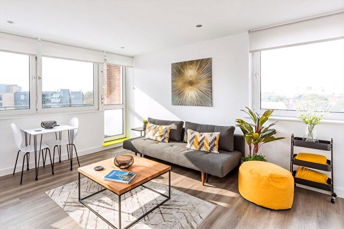 2 Bedroom Flat To Rent In Kipling Estate, SE1