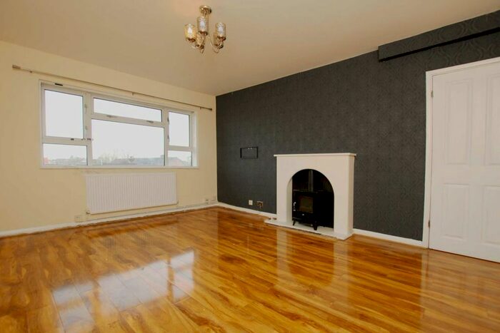 2 Bedroom Flat To Rent In Northfield Road, Heston, Hounslow, TW5
