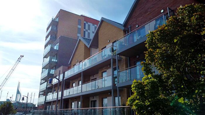 1 Bedroom Apartment For Sale In Viewpoint, Harbour Road, Gosport, PO12