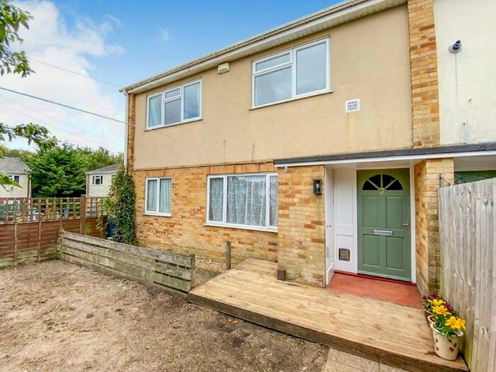 2 Bedroom Apartment To Rent In Merrow Avenue, Poole, BH12