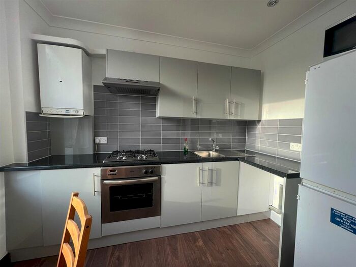 1 Bedroom Flat To Rent In Kingsland High Street, London, E8