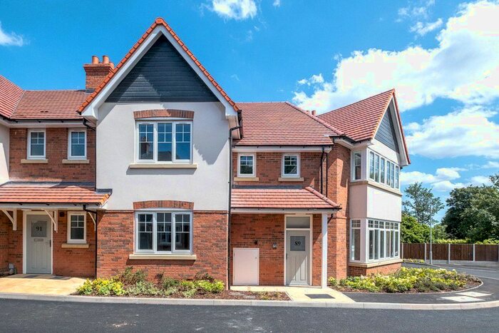 2 Bedroom Flat To Rent In Woodleigh Avenue, Harborne, Birmingham, B17