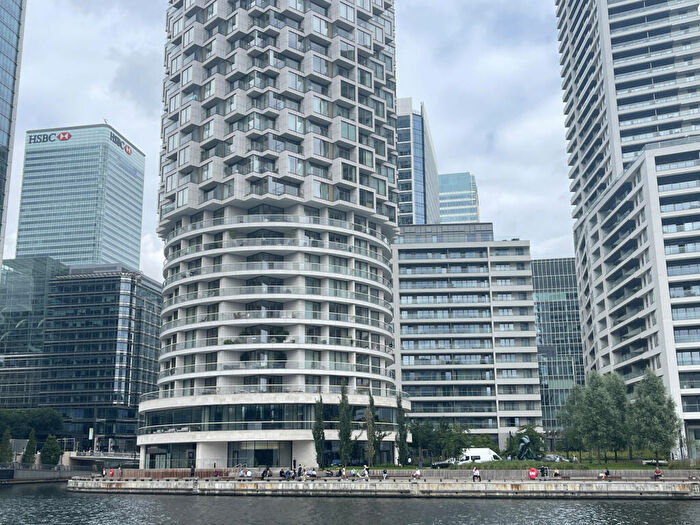 2 Bedroom Flat To Rent In Park Drive, London, Greater London, E14