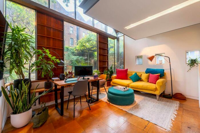 1 Bedroom Flat To Rent In Royal Crescent Mews, Notting Hill, London, W11