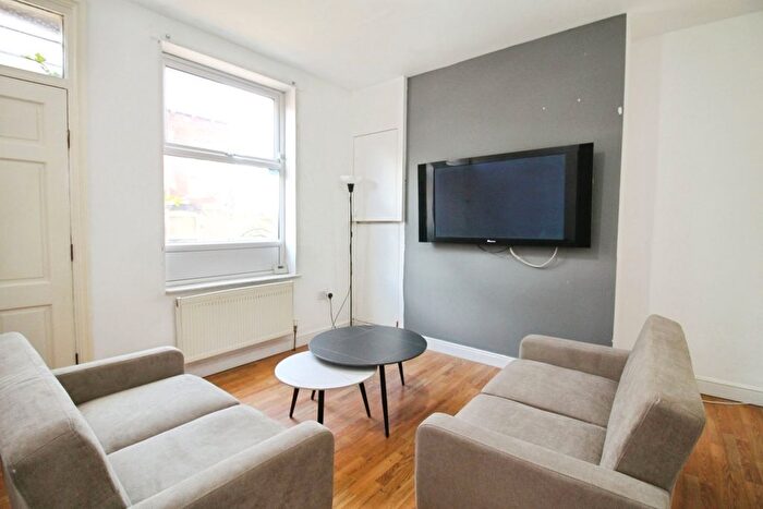 4 Bedroom Terraced House To Rent In Thornville Street, Hyde Park, Leeds, West Yorkshire, LS6