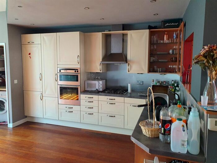 3 Bedroom Property To Rent In Church Street, Lancaster, LA1