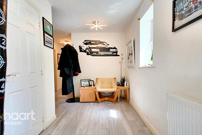 1 Bedroom Apartment For Sale In Whitehead Drive, Rochester, ME2