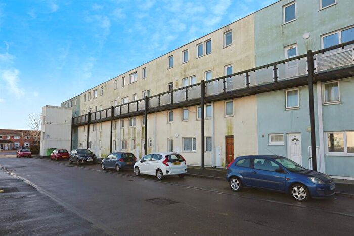 2 Bedroom Maisonette For Sale In Mantle Close, Gosport, PO13