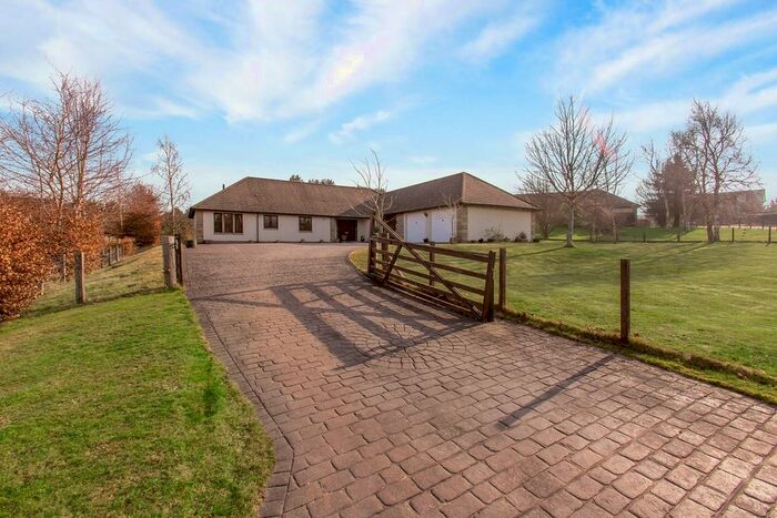 4 Bedroom Bungalow For Sale In Craigie Hill, Leuchars, St Andrews, KY16