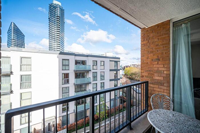 2 Bedroom Flat For Sale In Chelsea Harbour, Chelsea, London, SW10