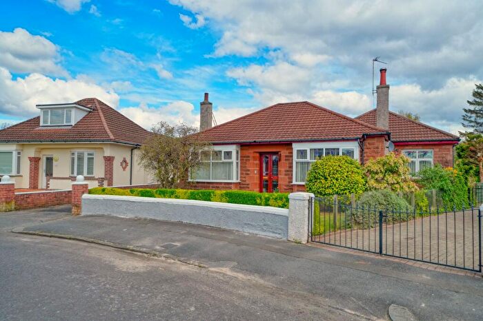 5 Bedroom House For Sale In Pearson Drive, Renfrew, PA4