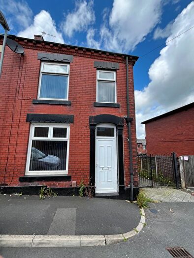 3 Bedroom End Of Terrace House To Rent In Blakelock Street, Shaw, Oldham, OL2
