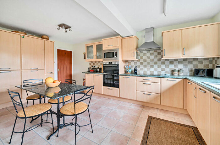 5 Bedroom Detached House For Sale In Bere Close, Winchester, Hampshire, SO22