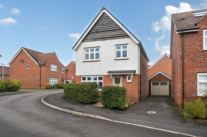3 Bedroom Detached House For Sale In Messenger Road, Woodley, Reading, RG5