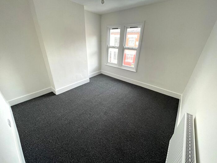 2 Bedroom End Of Terrace House To Rent In Saxon Street, West End, LE3