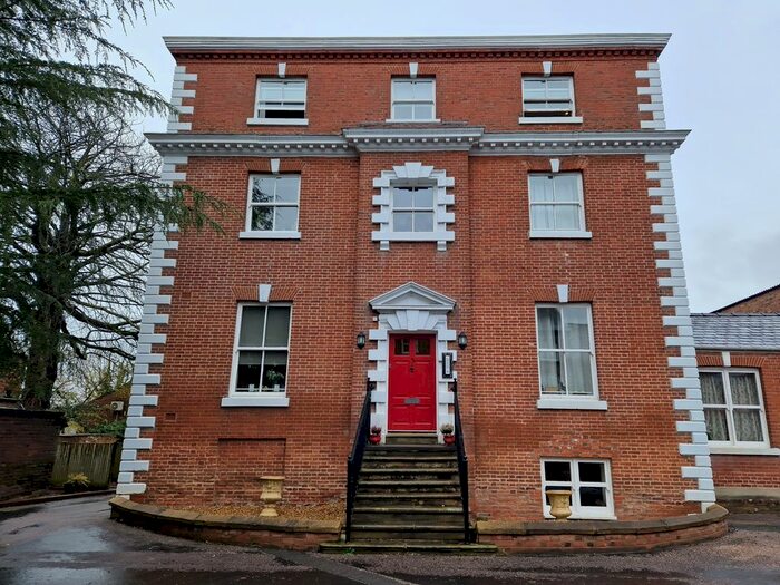 2 Bedroom Flat To Rent In West Street, Congleton, CW12
