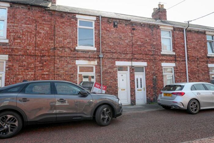 3 Bedroom Terraced House To Rent In King Street, Chester Le Street, DH3