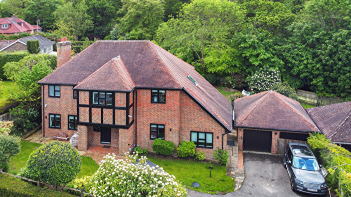 5 Bedroom Detached House To Rent In Abbotswood, Guildford, GU1