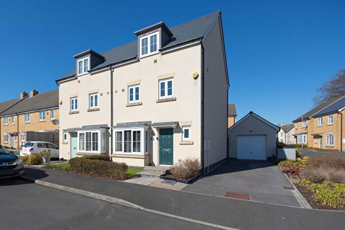4 Bedroom Semi-Detached House For Sale In Sandown Crescent, Corsham, SN13