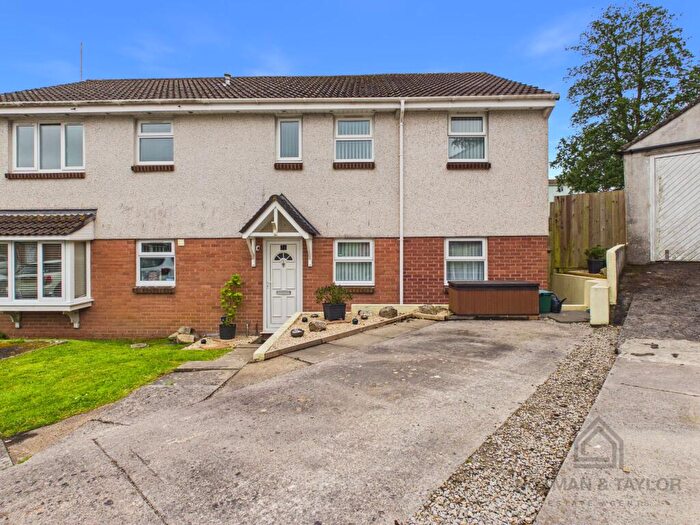 4 Bedroom Detached House For Sale In Cedar Drive, Torpoint, PL11