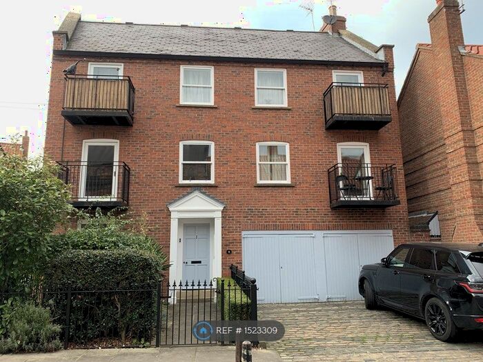 1 Bedroom Flat To Rent In St. Andrewgate, York, YO1