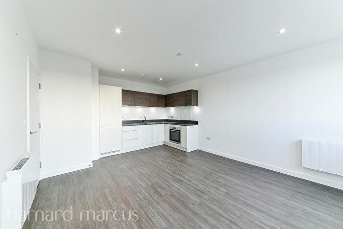 1 Bedroom Apartment To Rent In High Road, Whetstone, N20