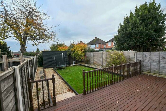 3 Bedroom Semi-Detached House For Sale In Wellsford Avenue, Solihull, B92