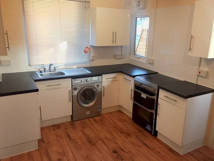 4 Bedroom House To Rent In Seacourt Road, London, SE2