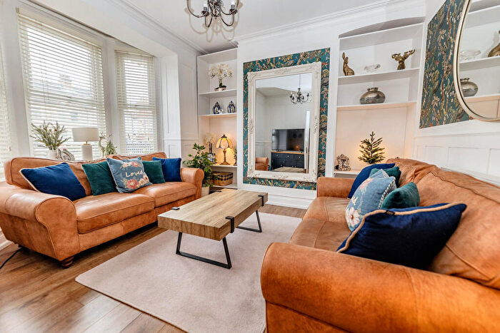 5 Bedroom Semi-Detached House For Sale In Hayes Road, Clacton-on-Sea, CO15