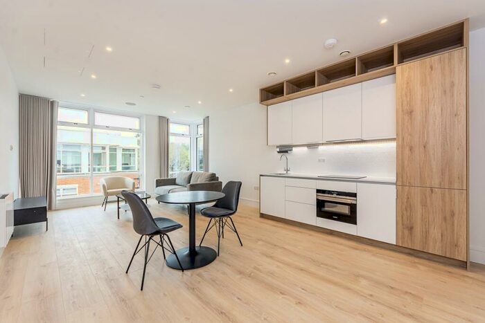 1 Bedroom Flat To Rent In Chalfont Park Chalfont St Peter, SL9