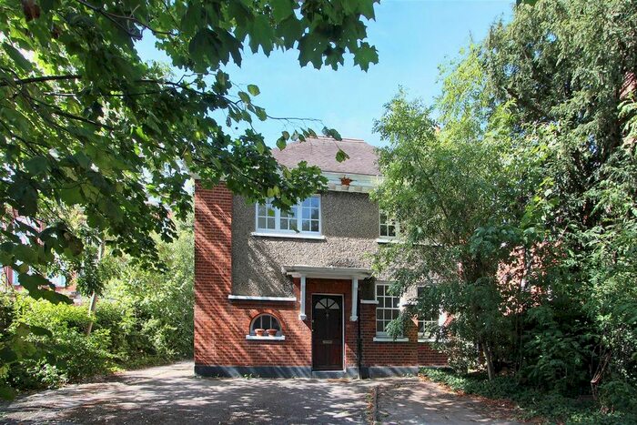 4 Bedroom Detached House To Rent In West Hill, Putney, SW15