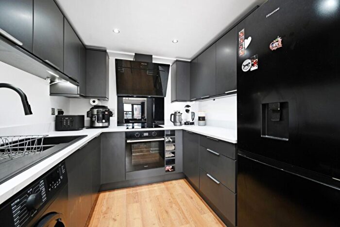2 Bedroom Apartment For Sale In West Street, Sheffield, S1