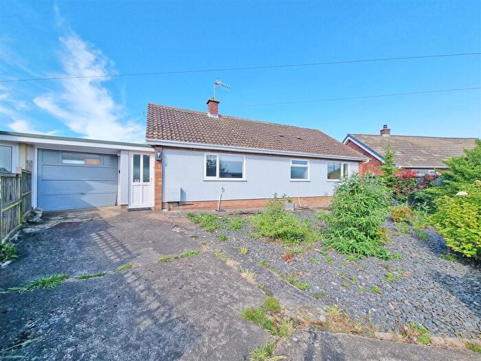 2 Bedroom Detached Bungalow To Rent In Holway Close, Cromer, NR27