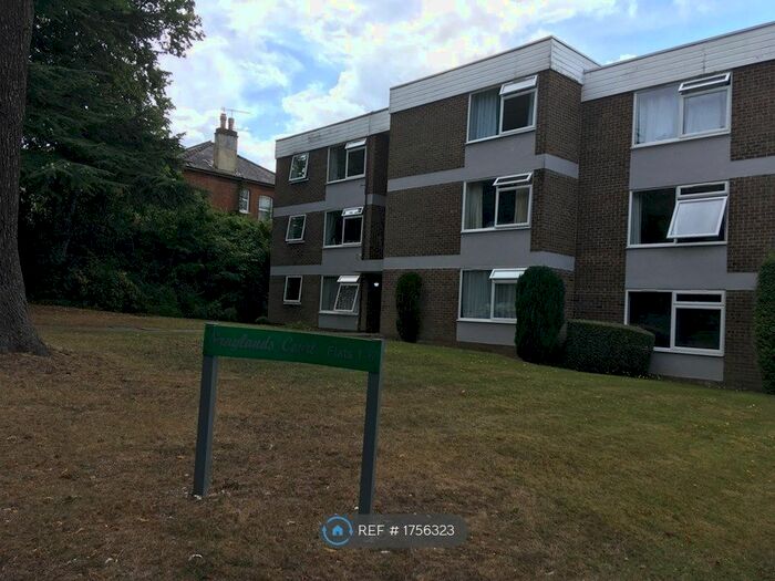 1 Bedroom Flat To Rent In Upper Edgeborough Road, Guildford, GU1