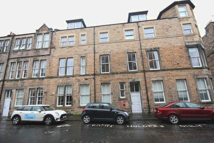 2 Bedroom Flat To Rent In Watson Crescent, Edinburgh, EH11