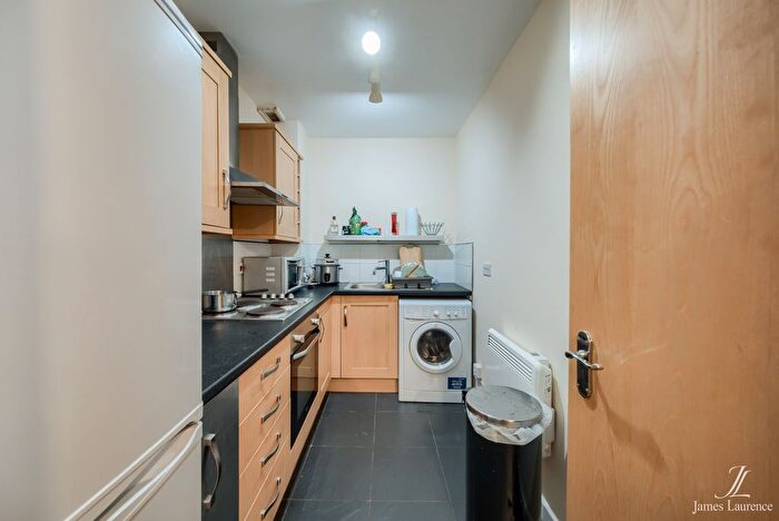1 Bedroom Flat For Sale In Hallmark Apartments, Newhall Hill, Jewellery Quarter, B1