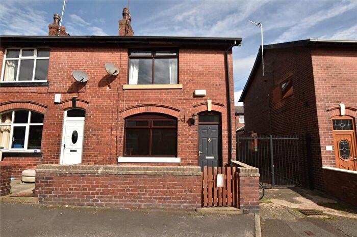 3 Bedroom End Of Terrace House For Sale In Whalley Road, Passmonds, Rochdale, Greater Manchester, OL12