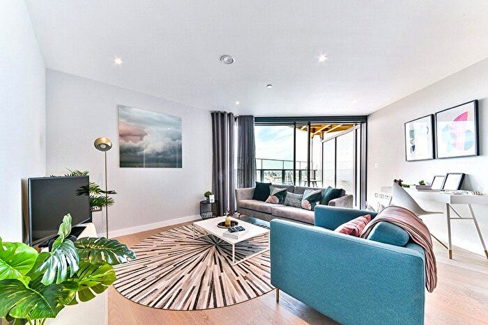 1 Bedroom Flat To Rent In Churchyard Row, SE11