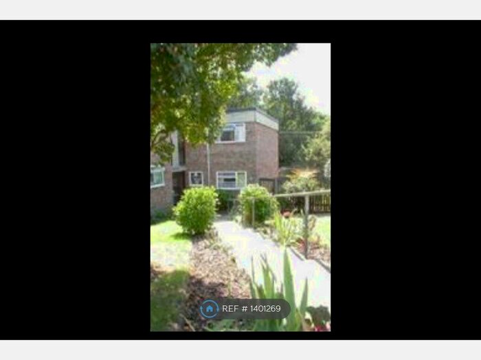 1 Bedroom Flat To Rent In Lexden, Cochester, CO3