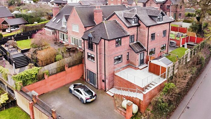 4 Bedroom Detached House For Sale In Main Street, Hartshorne, Swadlincote, DE11