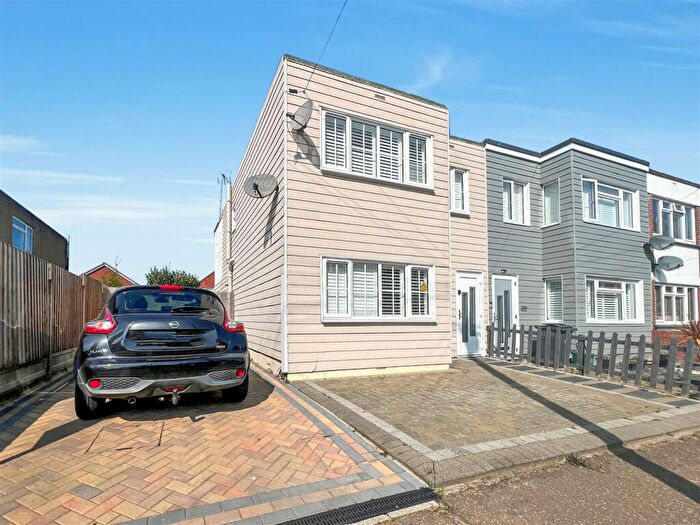 3 Bedroom Semi-Detached House To Rent In Dudley Road, Clacton-On-Sea, CO15