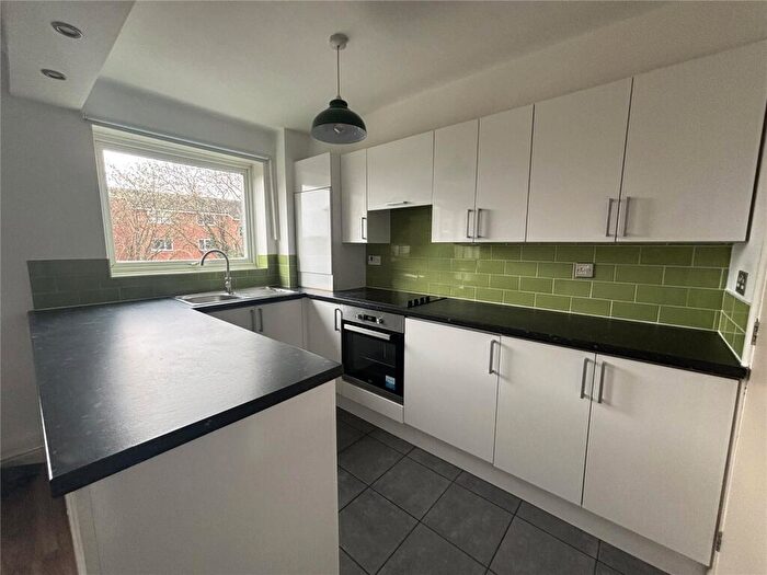 Flat To Rent In Swans Hope, Loughton, Essex, IG10