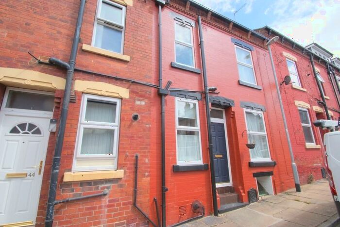 2 Bedroom Terraced House To Rent In Harold Terrace, Hyde Park, Leeds, LS6